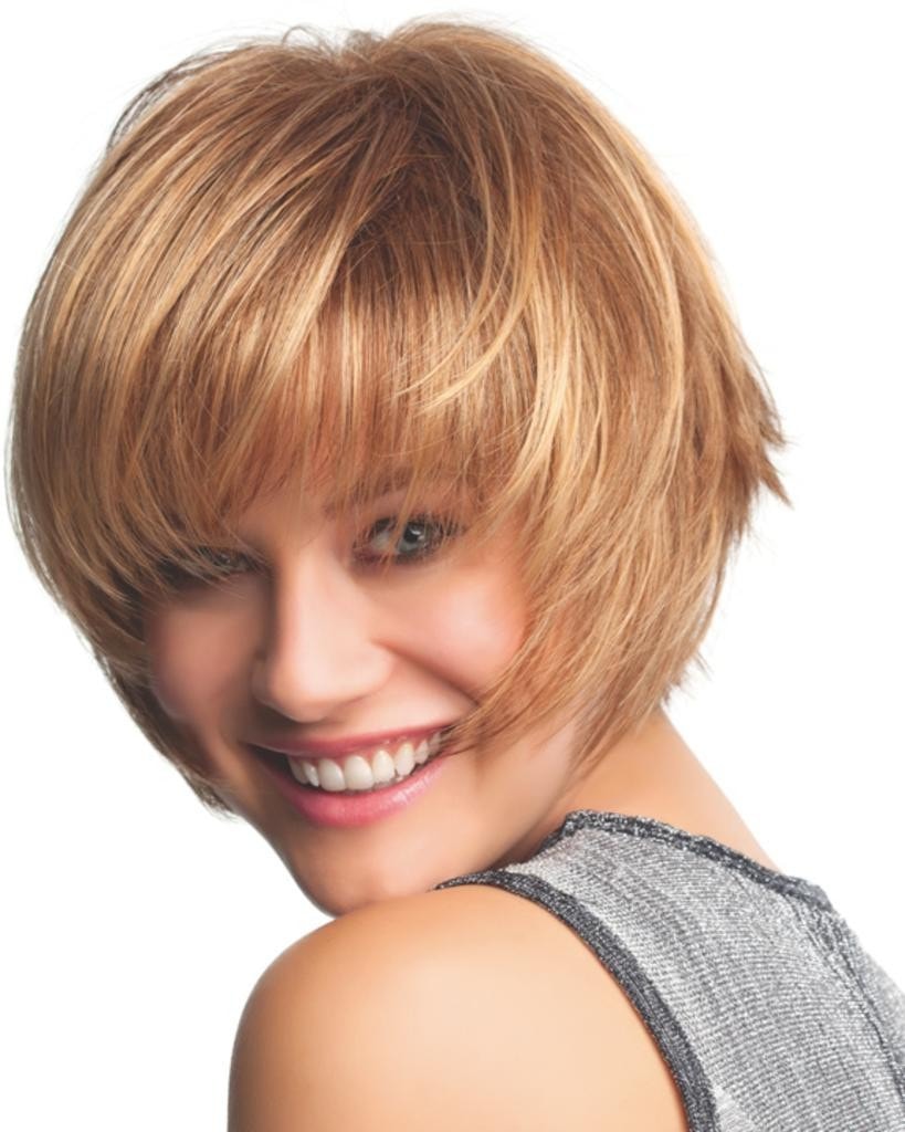 Eva Gabor Innuendo - Short Bob Sleek Layers - MaxWigs