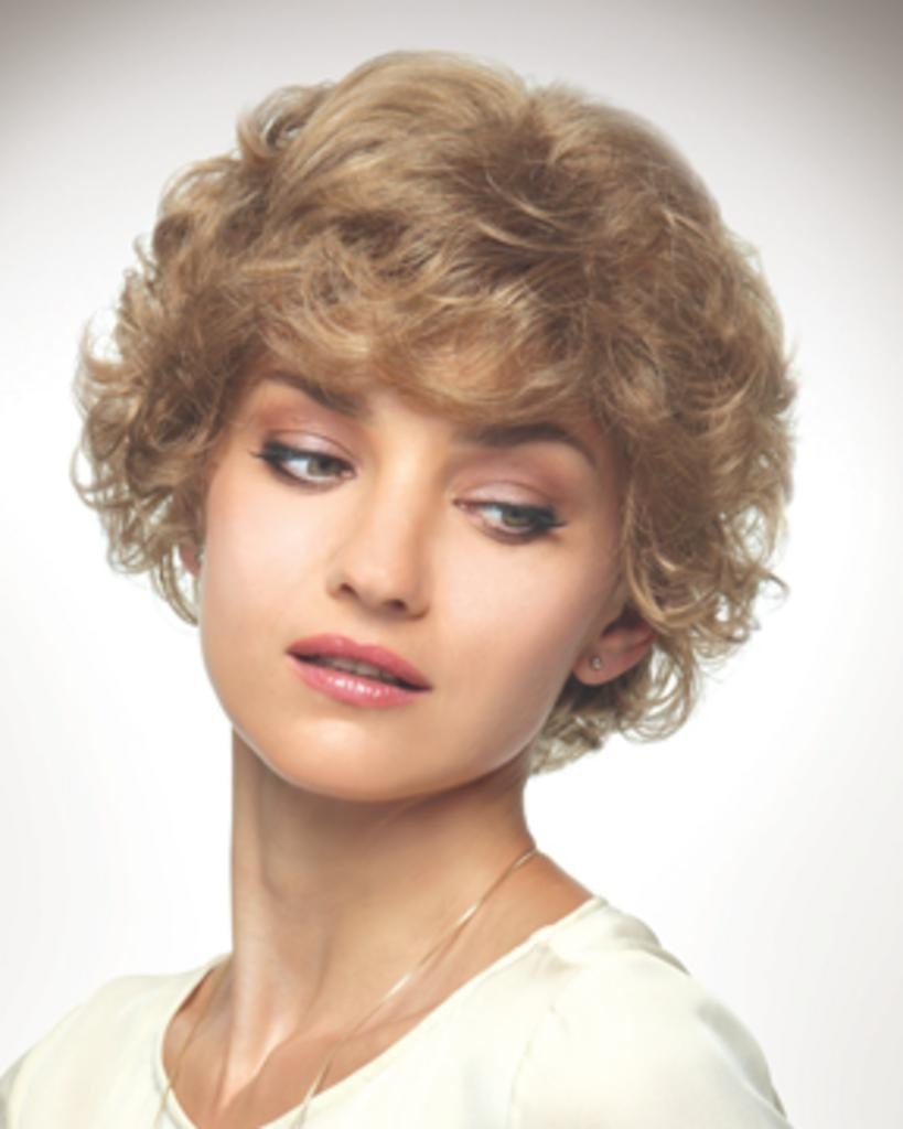Hattie by Revlon Wigs