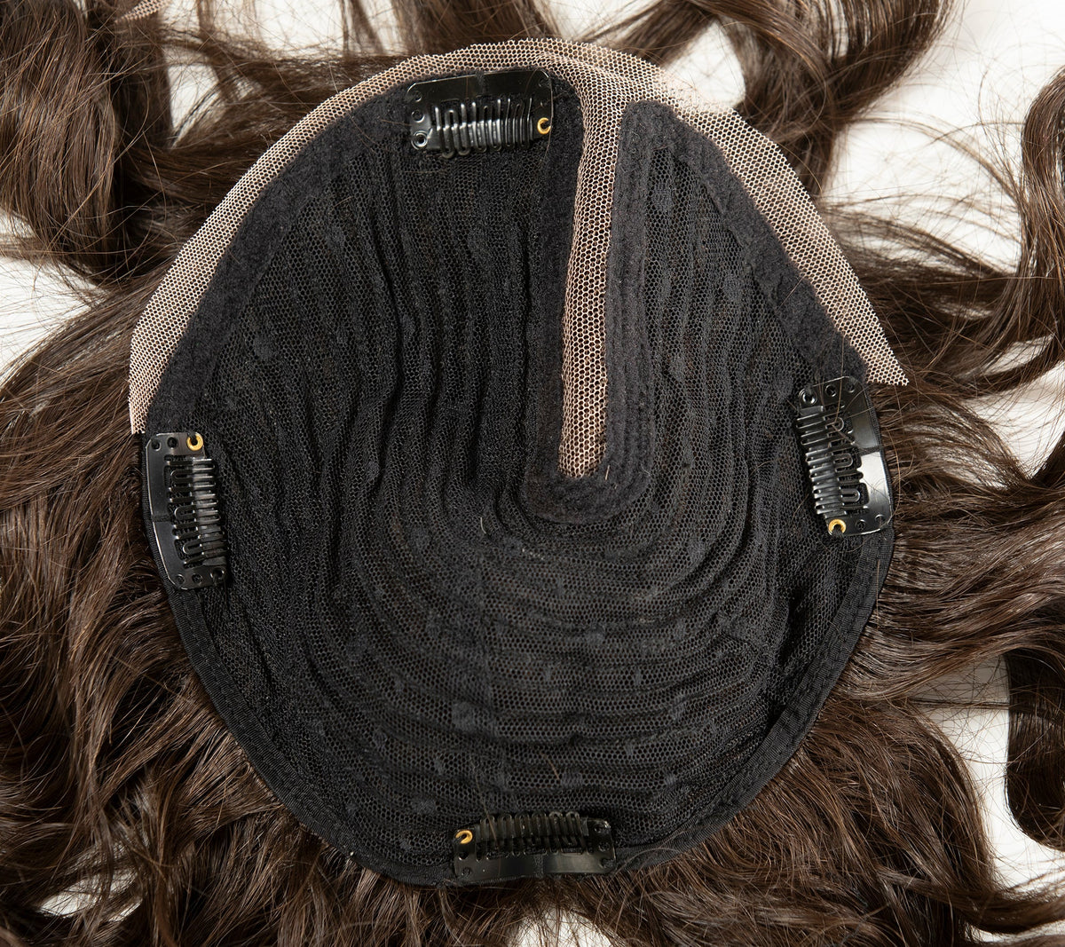 Extraordinary Tppr wig by Toni Brattin