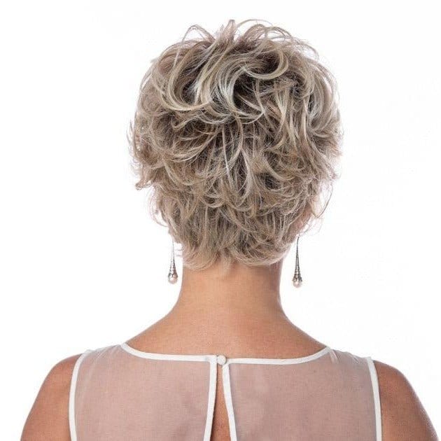 Salon Select Plus wig by Toni brattin